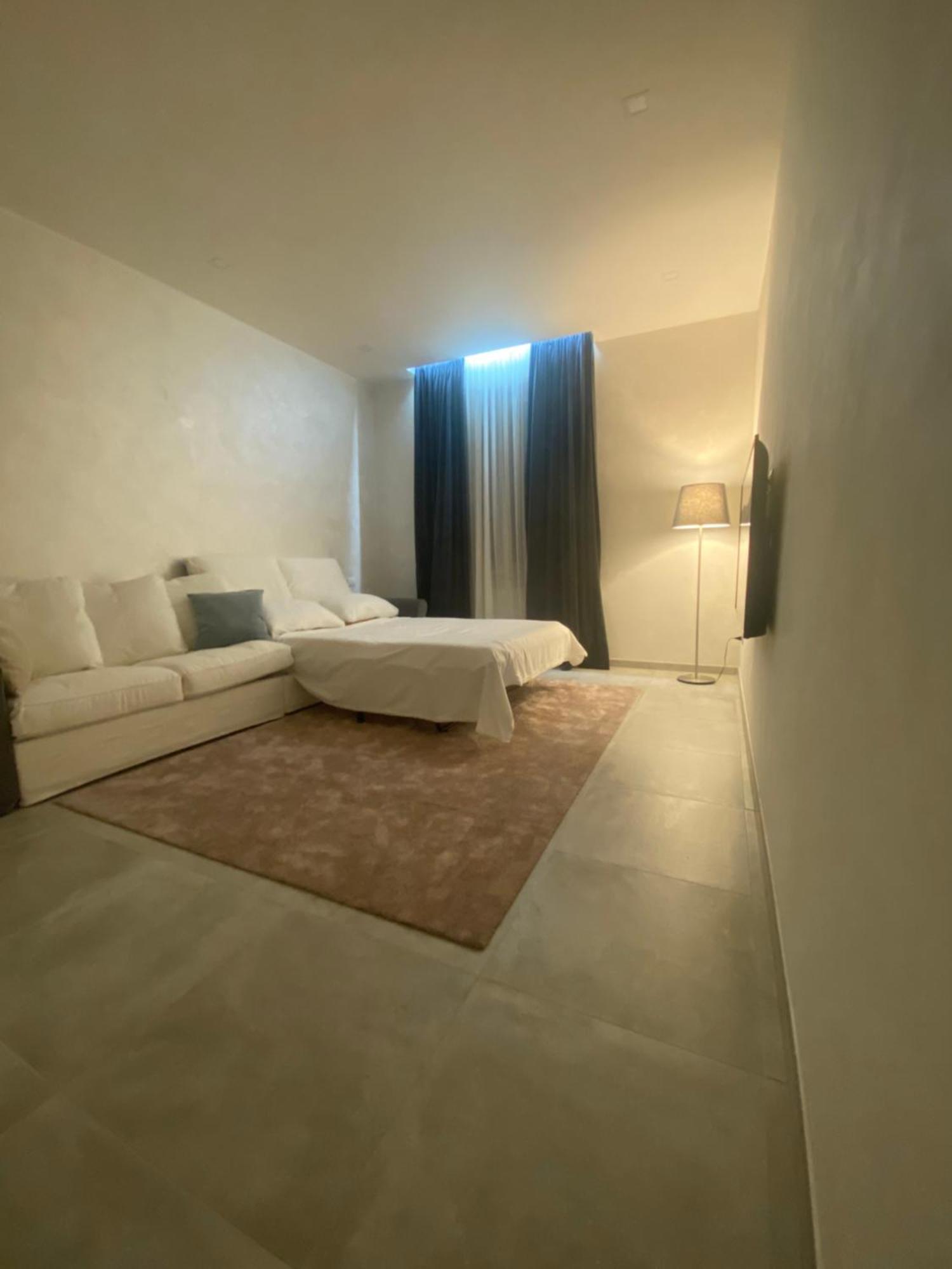 Rifready Apartment Vicino A Aou Careggi, Meyer, Polo Unifi Firenze Esterno foto