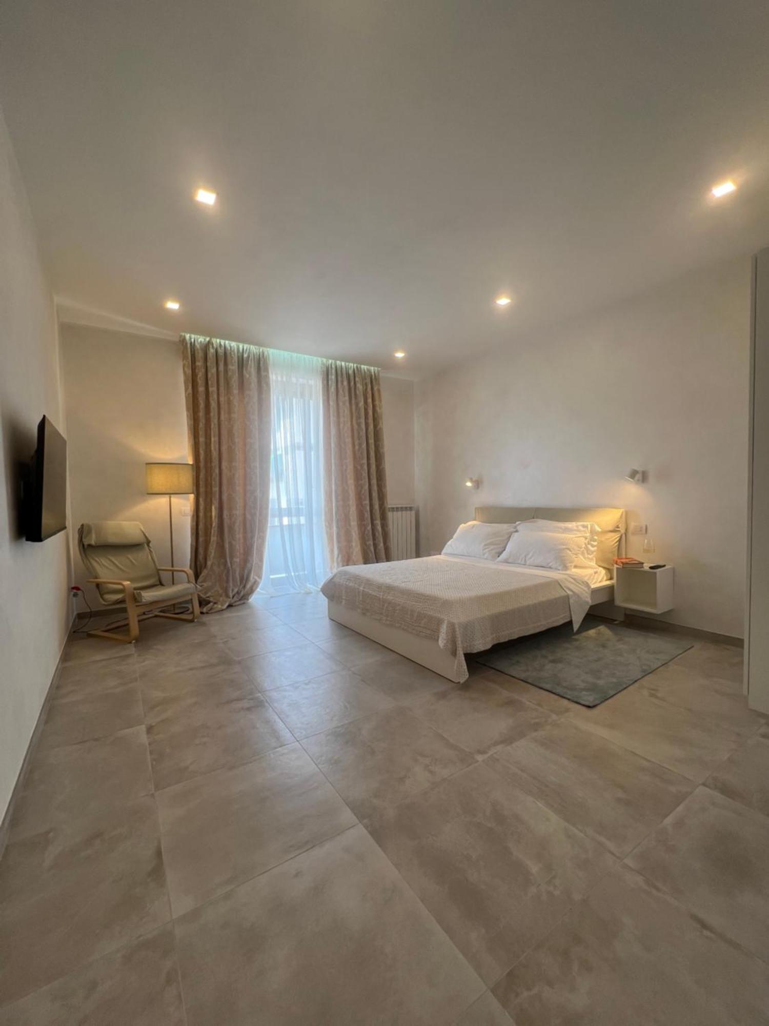 Rifready Apartment Vicino A Aou Careggi, Meyer, Polo Unifi Firenze Esterno foto