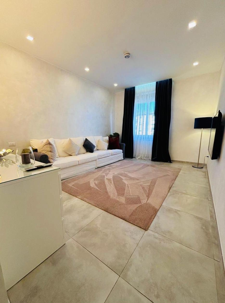 Rifready Apartment Vicino A Aou Careggi, Meyer, Polo Unifi Firenze Esterno foto
